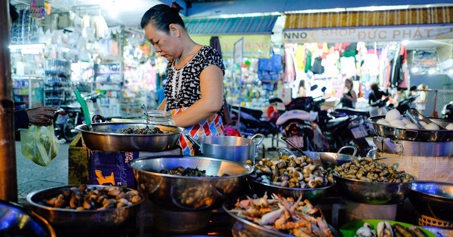 Chợ Đêm Bà Chiểu - Khu Ăn Đêm Ở Sài Gòn 