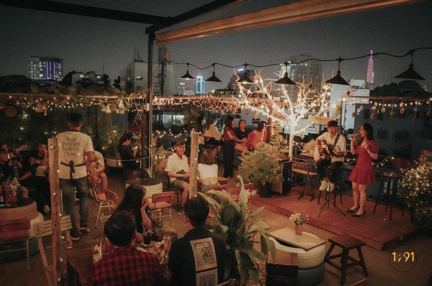 các quán cà phê rooftop Sài Gòn Quận 1