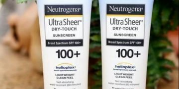 Review Kem Chống Nắng Neutrogena Ultra Sheer Mới Nhất