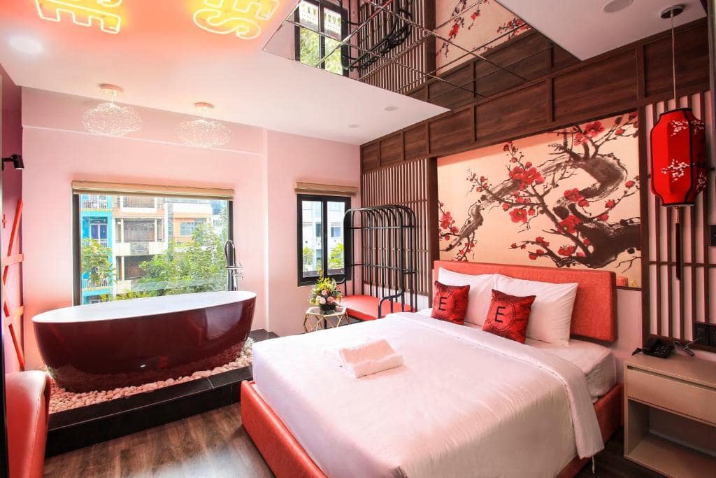 khách sạn tình yêu Phú Nhuận