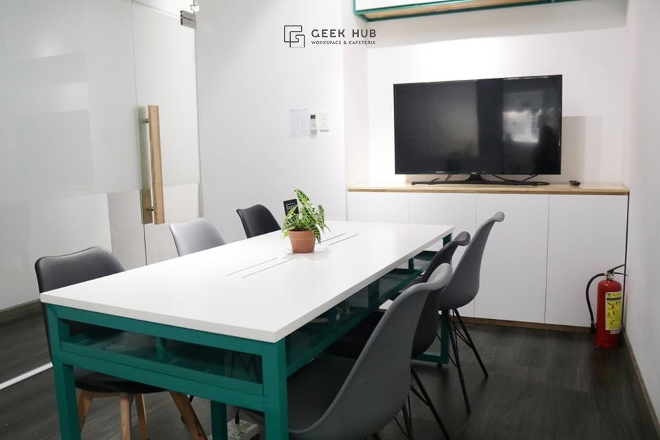 Không gian làm việc và quán cà phê GEEK Hub