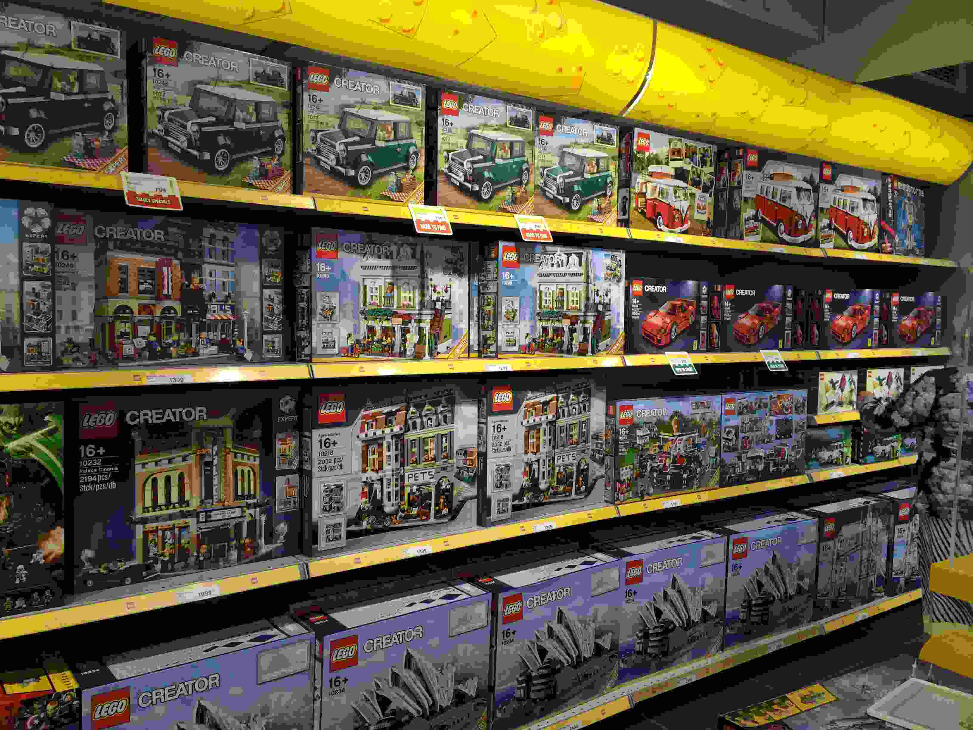 cửa hàng Lego TPHCM