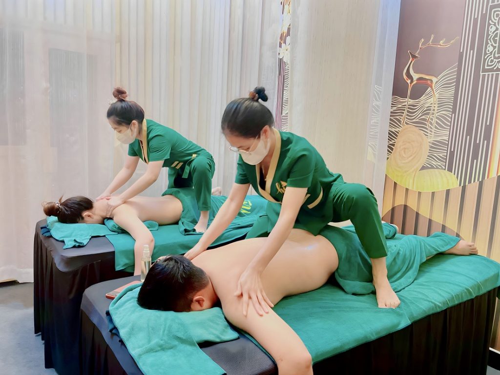 Dịch vụ massage cặp đôi tại Hi Spa