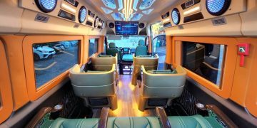 Cho thuê xe Limousine 9 chỗ