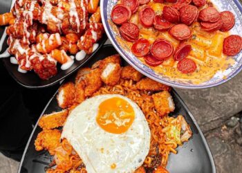 quán ăn vặt vỉa hè quận 10