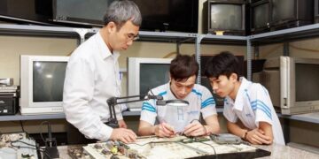 học sửa chữa điện tử tại tphcm