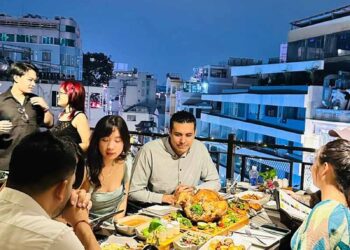 nhà hàng kiểu mỹ sài gòn