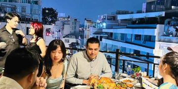 nhà hàng kiểu mỹ sài gòn